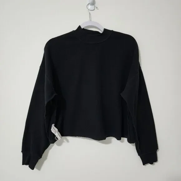 Forever 21 Kodak Womens Graphic Print Cropped Sweatshirt Black Fleece Size 1X - Picture 3 of 11